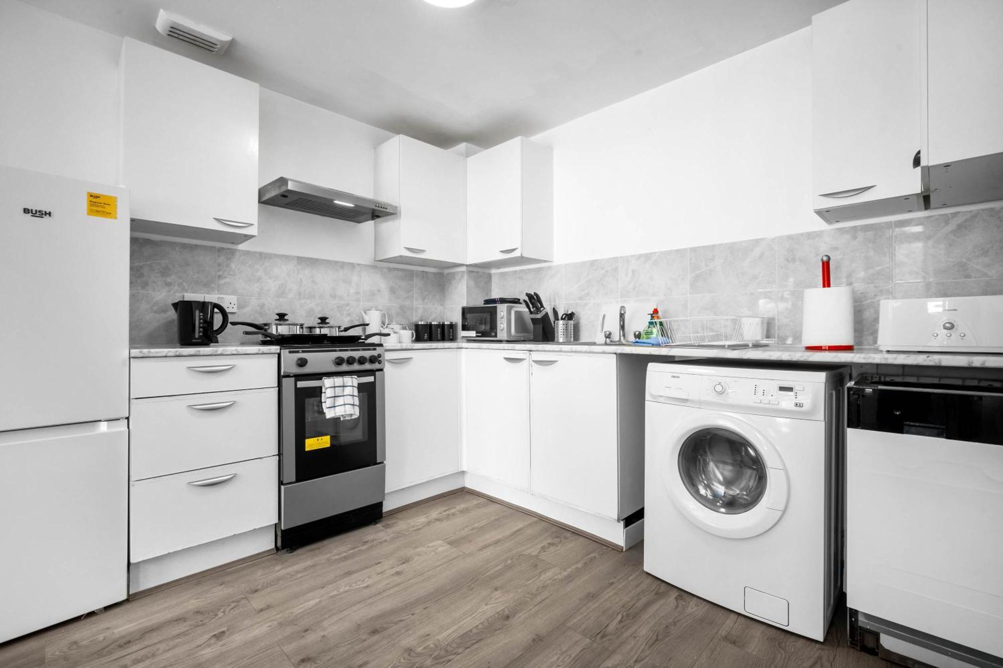 Luxury New House With Free Parking Lägenhet Birmingham Exteriör bild